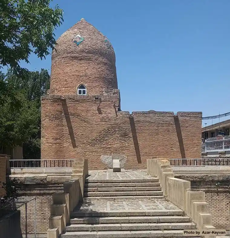 نگاهی به تاریخچه آرامگاه اِستِر و مُردِخای