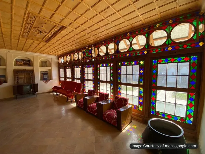 تالار اصلی خانه افتخارالاسلام