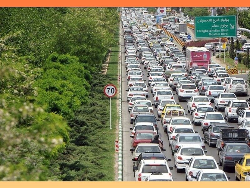 ترافیک در خیابان وکیل آباد مشهد