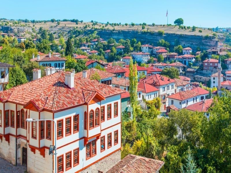 خرید خانه در ترکیه از طریق پلتفرم emlakjet