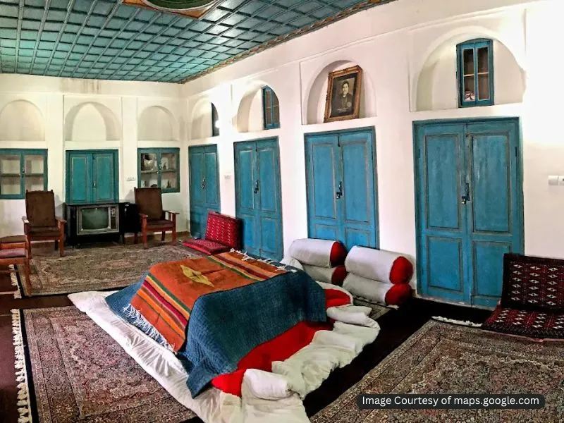 فضای داخلی خانه افتخار الاسلام