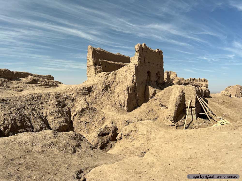 تاریخچه و قدمت ساخت قلعه بمپور