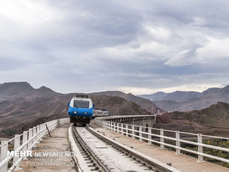 قطار تهران تبریز