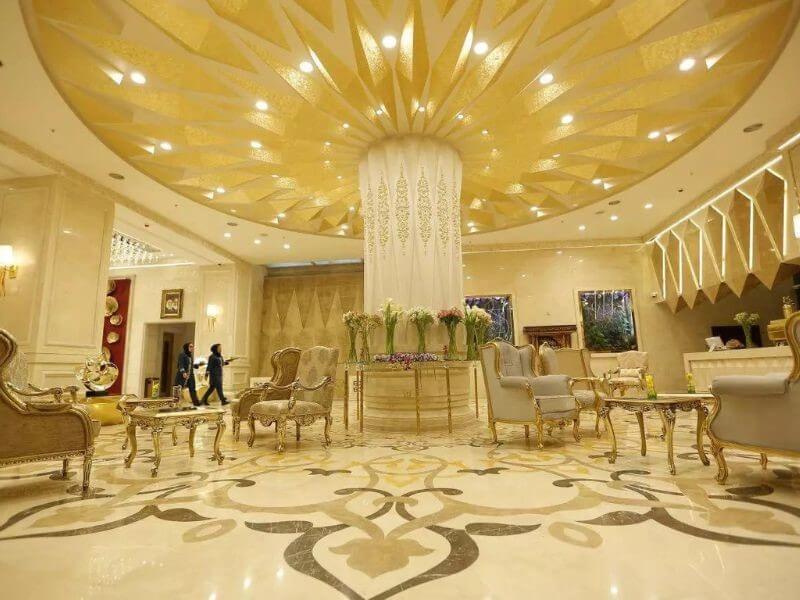 مقایسه رستوران های هتل الماس 2 مشهد با هتل قصر