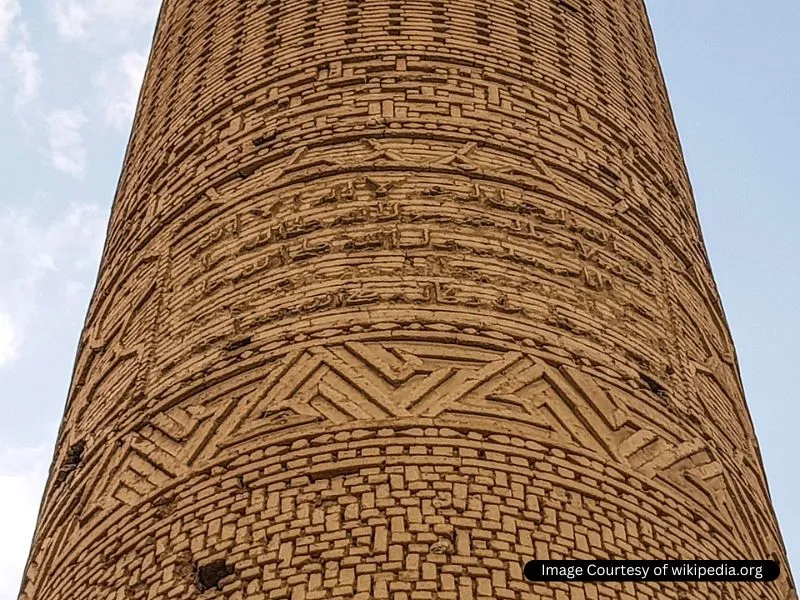 مناره مسجد جامع ساوه