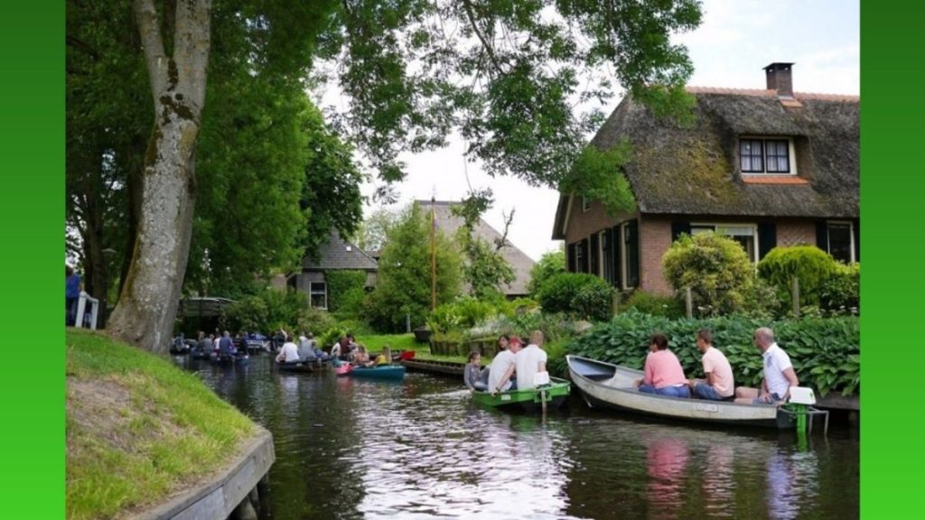 گشت‌های شهری خارجی