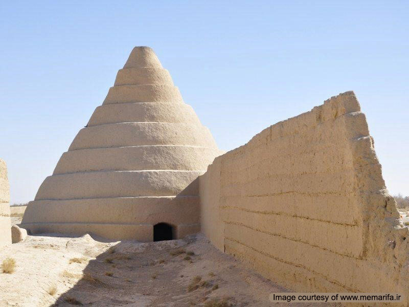 خشت و گل مهم‌ترین مصالح به کار رفته در معماری سنتی ایران هستند