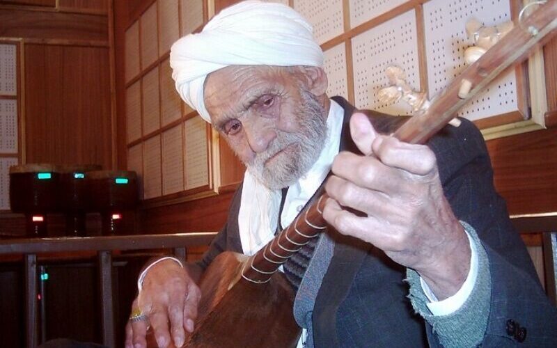 موسیقی بخشی های خراسان: نوازنده پیشکسوت محلی