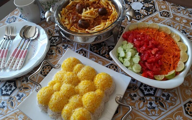 نحوه پخت خورش قیمه، غذای ایرانی سریع و ساده