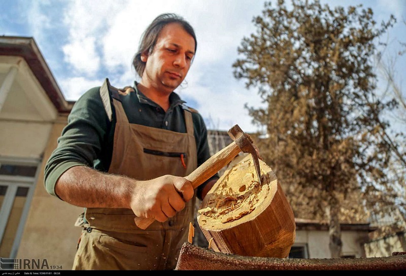 مهارت های سنتی ساختن دوتار ایرانی