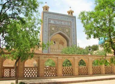جاذبه تاریخی خارج از مشهد: آرامگاه احمد جامی در تربت جام
