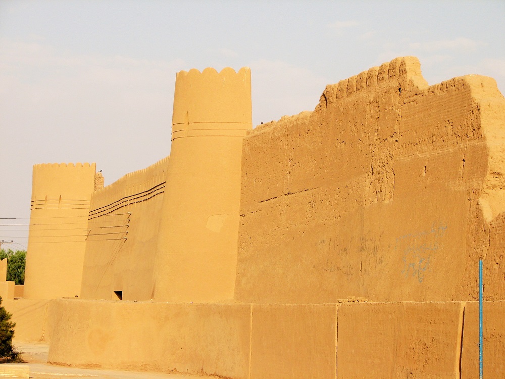 برج و بارو و دیوار های شهر تاریخی یزد