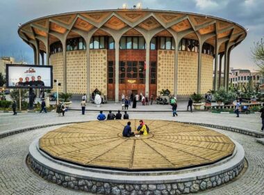 تاریخ تئاتر ایران: ساختمان تئاتر شهر در خیابان ولیعصر
