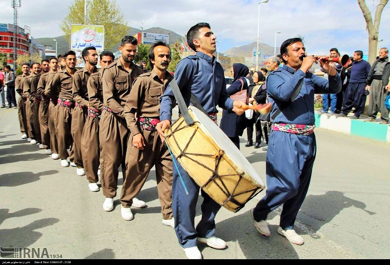 مهارت های نواختن ساز کوبه ای دهل در موسیقی کردستان