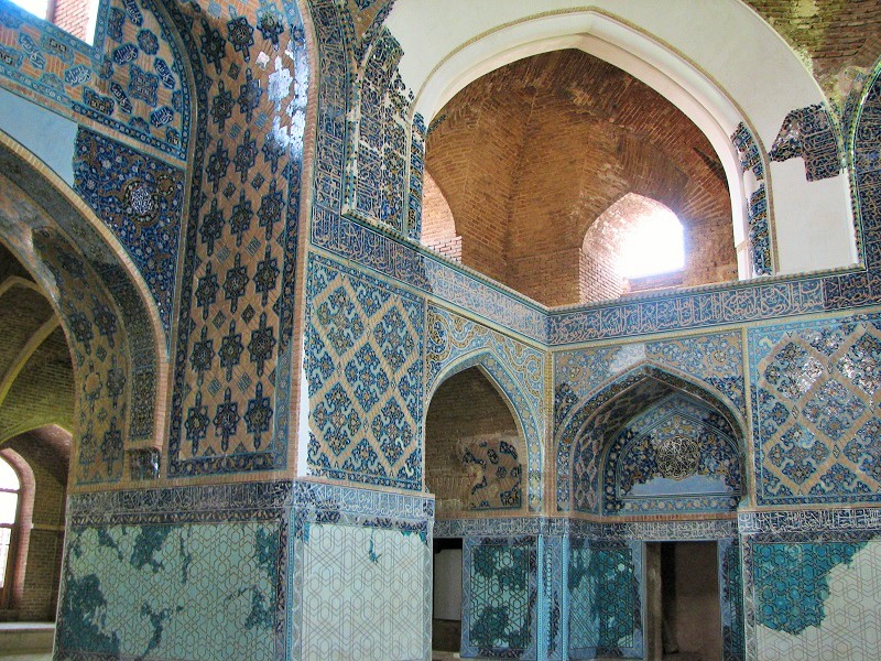نمای داخلی مسجد کبود در تبریز