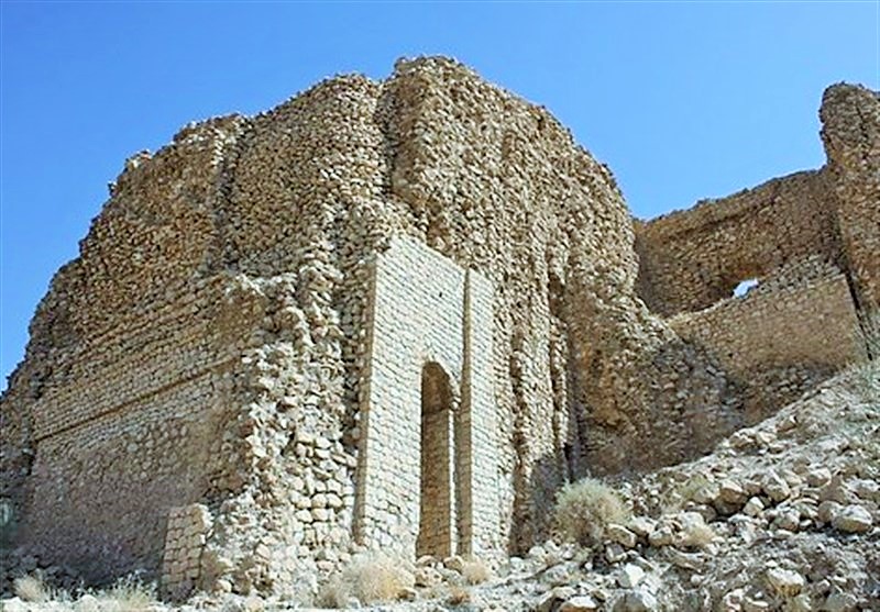 آثار باستانی فیروز آباد فارس: هنر و معماری ساسانی در قلعه دختر