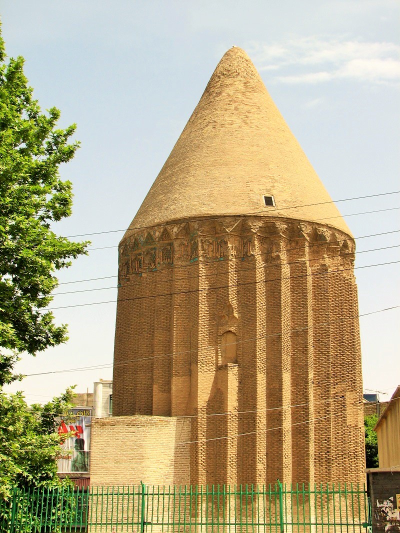 جاهای دیدنی ورامین؛ برج علاءالدین