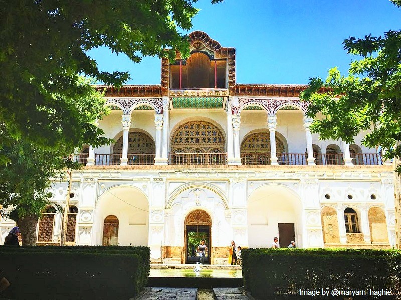جاذبه های تاریخی سنندج کاخ عمارت خسروآباد