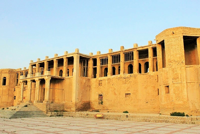 جاذبه های گردشگری بوشهر: عمارت ملک