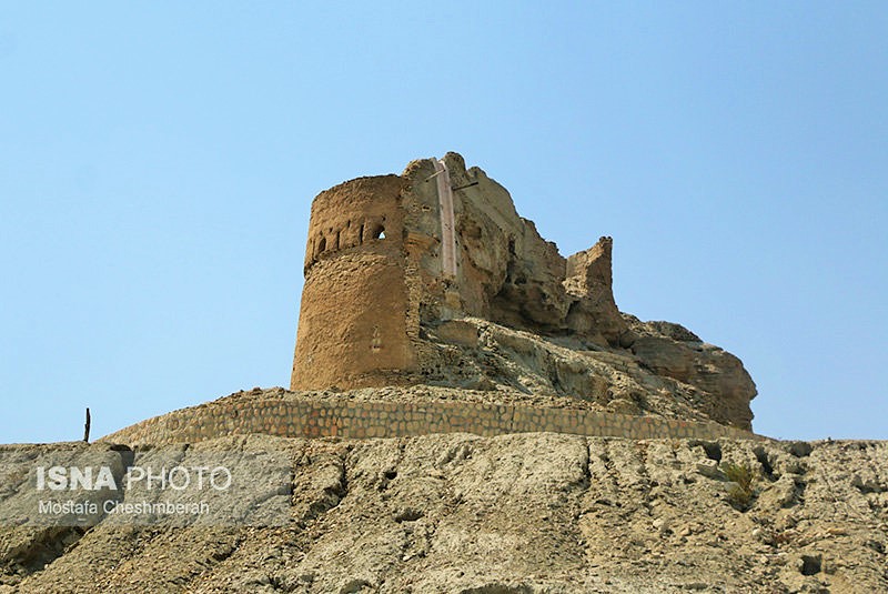 جاذبه های تاریخی بندرعباس: قلعه فین