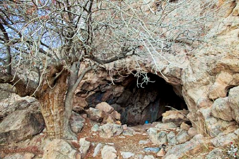 جاذبه های طبیعی نایین: غار اژدها
