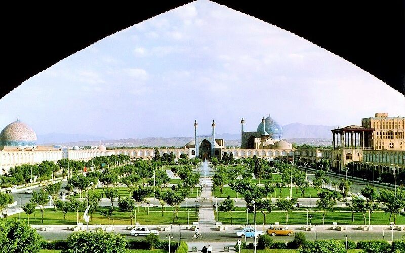 تور پیاده روی اصفهان