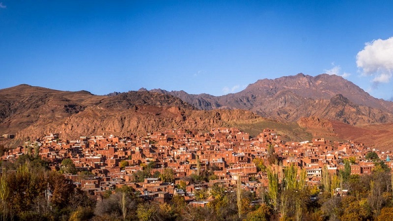 نمای کلی روستای تاریخی ابیانه