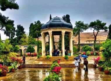 آرامگاه حافظ شیرازی