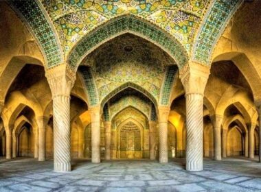 تالار ستوندار ایوان جنوبی مسجد وکیل شیراز