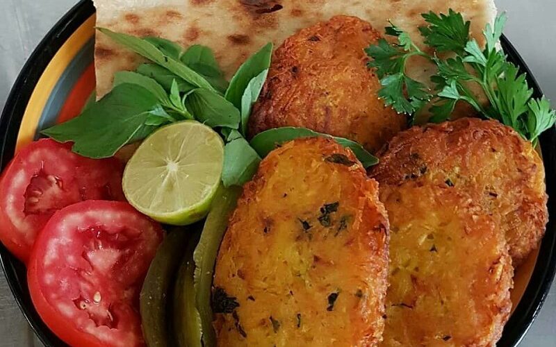 طرز تهیه پخت کوکو سیب زمینی: غذای گیاهخواران