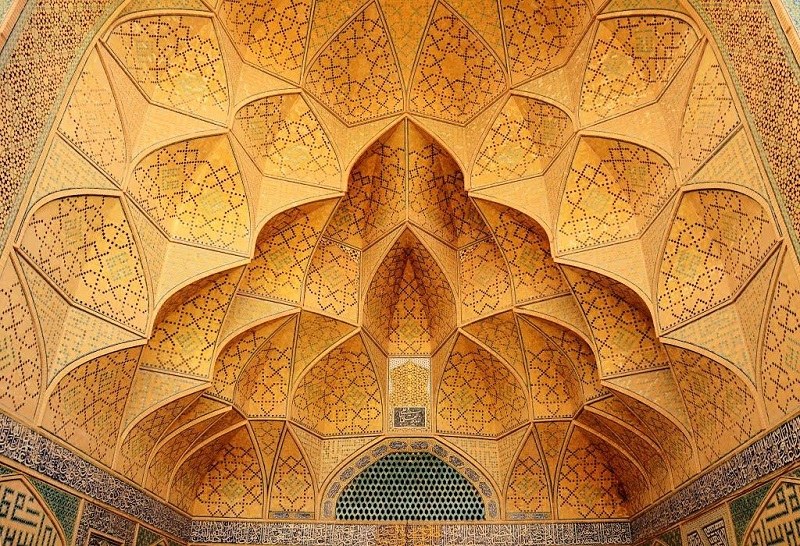 تزئینات آجرکاری مقرنس مسجد جامع اصفهان