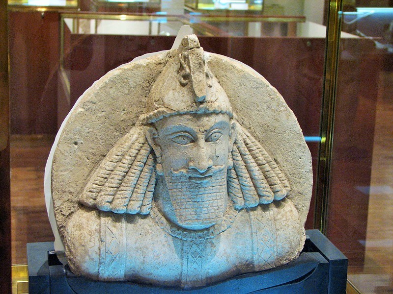 سردیس ساسانی گچی موزه ایران باستان