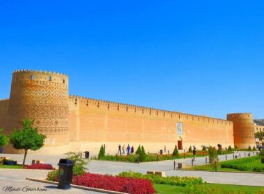 نمای بیرونی ارگ کریم خانی شیراز