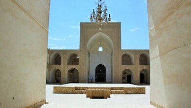 ایوان مسجد جامع ابرکوه