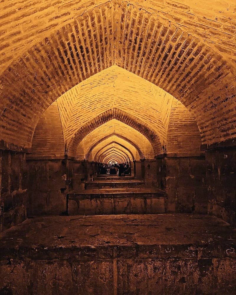 تاق های زیر پل خواجو اصفهان