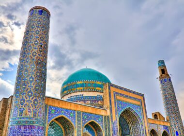 آرامگاه میر غیاث الدین ملکشاه مسجد 72 تن