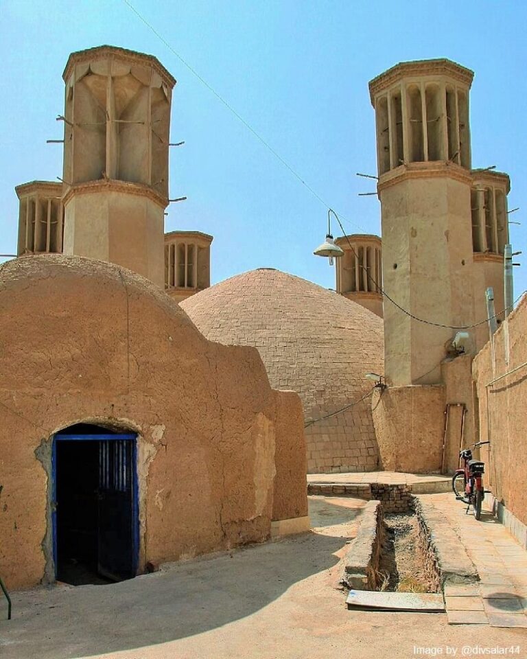 آب انبار شش بادگیر یزد