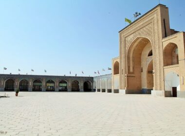 صحن مسجد ملک کرمان