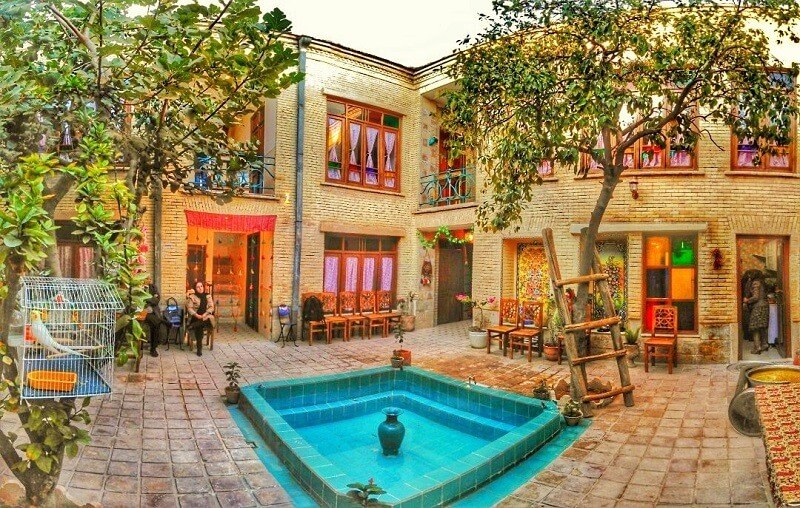 اقامتگاه در شیراز