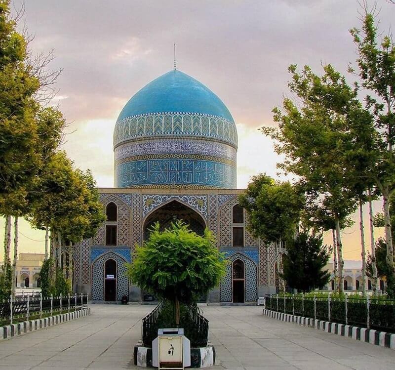 نمای مقبره خواجه ربیع در مشهد