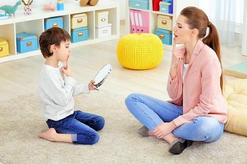 گفتاری درمانی با کودکان اوتیسم
