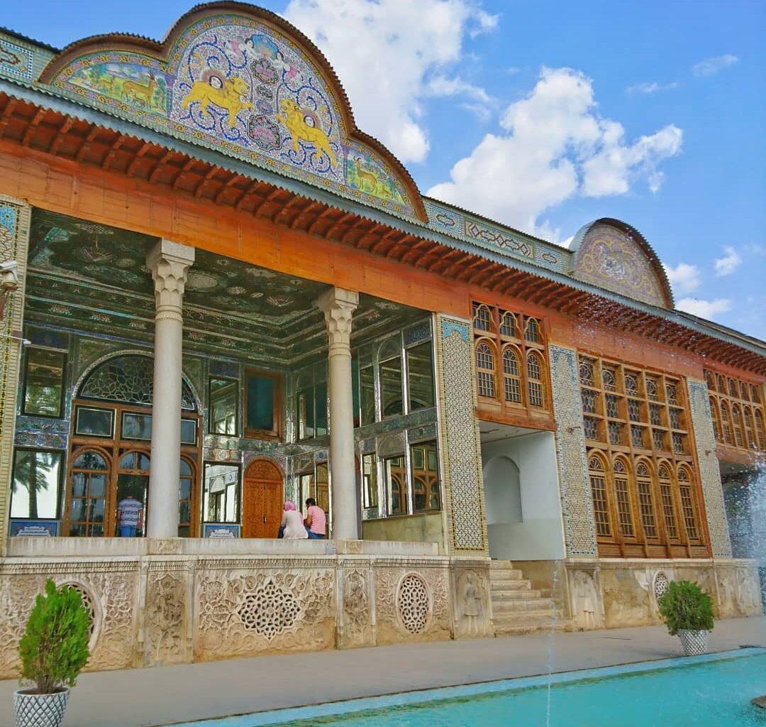 نمایی از عمارت زیبای نارنجستان قوام شیراز