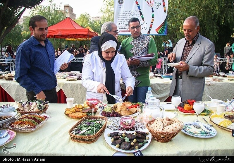 جشنواره غذاهای محلی و بومی