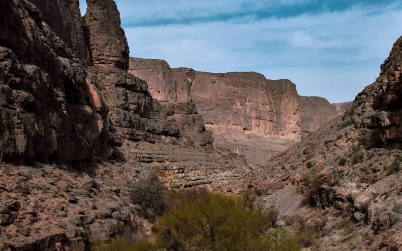 طبیعت زیبای آبشار دره گاهان