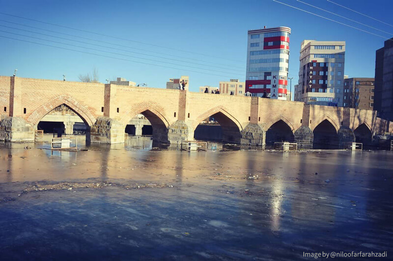 نمایی از پل هفت چشمه اردبیل