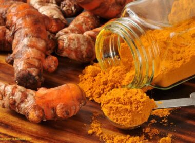 چطور از زردچوبه استفاده کنیم؟