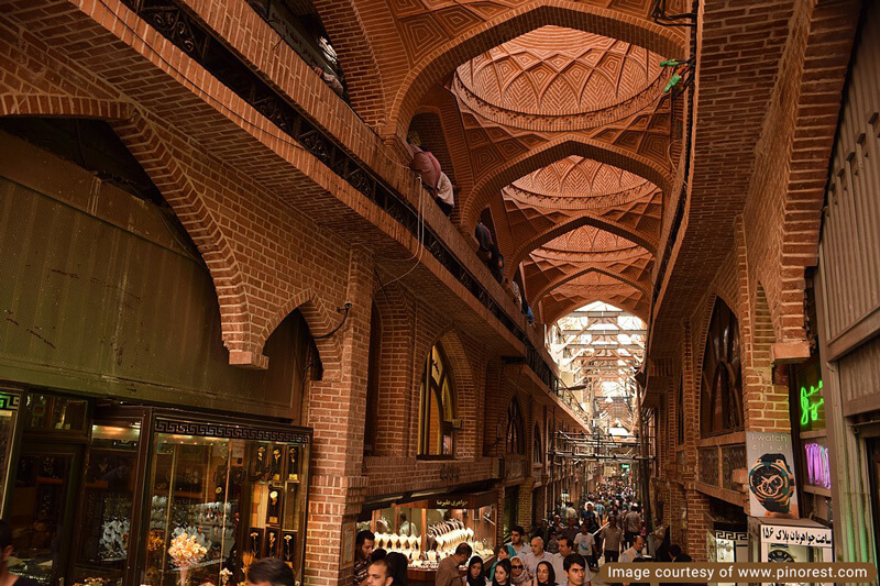 معماری زیبای بخشی از بازار بزرگ تهران