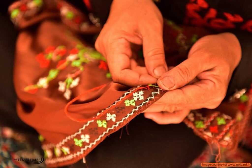 با سوزن دوزی در ایران آشنا شوید