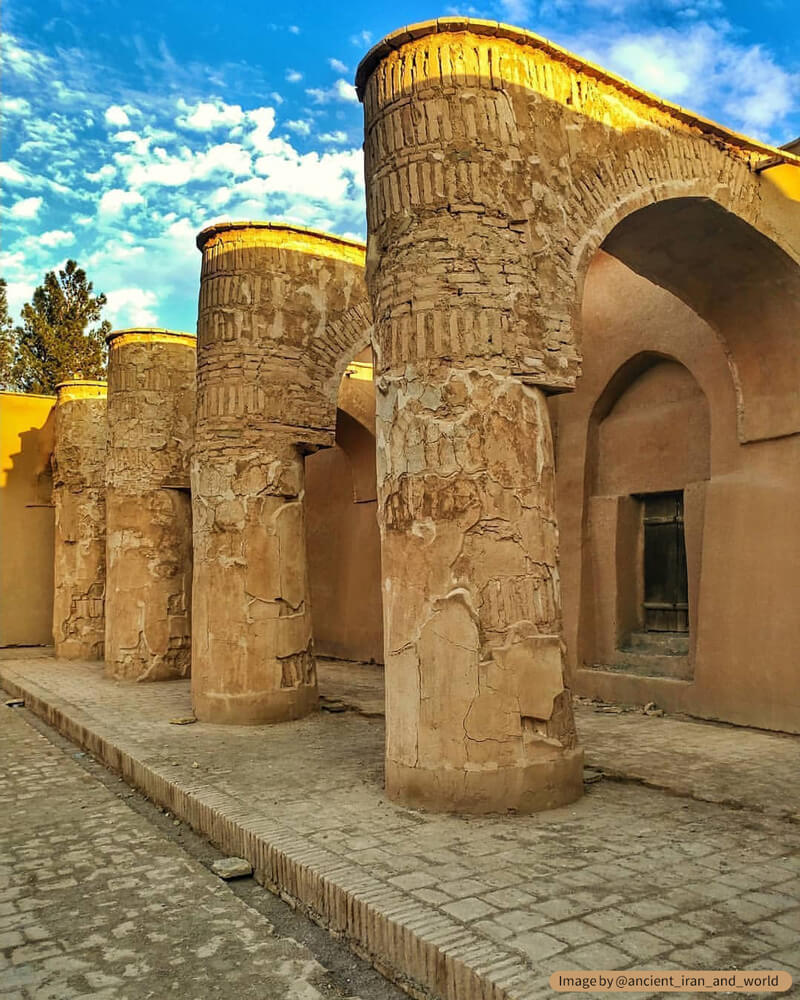 معماری زیبای مسجد تاریخانه دامغان