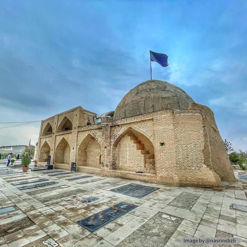 مکان های مذهبی از دیدنی های خاوه